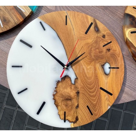 Часы из эпоксидной смолы А-2